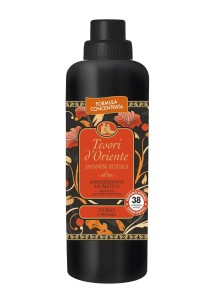Tesori d'Oriente Japanese Rituals  - płyn do płukania ubrań olej Tsubaki i piwonia (760 ml - 38 p)
